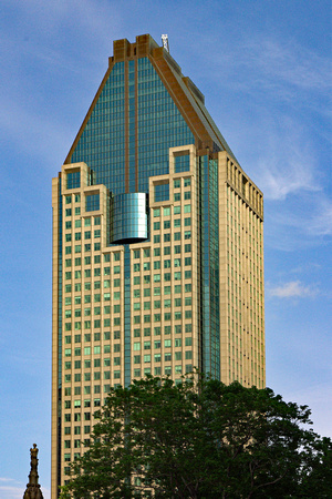Elaine Bacal_MTL skyscraper